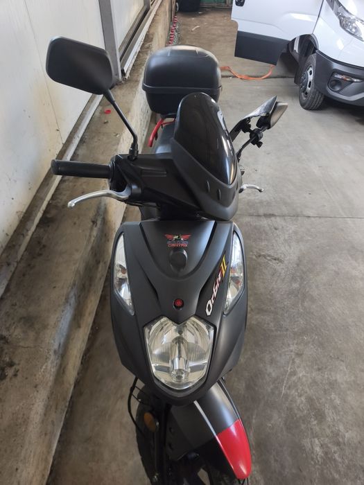 Vând scuter fara permis(delimitat)