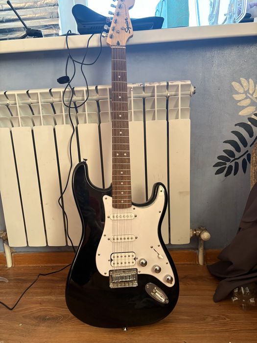 Гитара Squier б/у в отлично Состояние