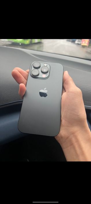 iPhone 16 pro 256 GB 1 SIM 1 ESIM