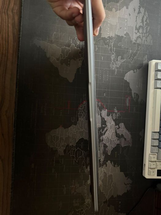 Продам MacBook Air m1 в хорошем состояний