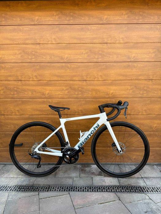Bianchi Sprint Carbon – карбон, размер S/M, състояние 10/10, Shimano 105