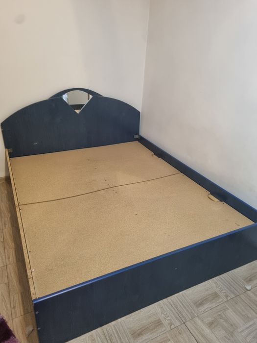 Pat de vanzare  160x200