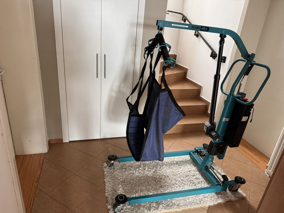 Vand elevator/ lift pentru persone cu handicap