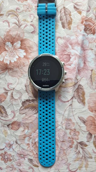 Vand diferite ceasuri de mana,Casio edifice,Suunto9 si Casio  G schock  in stare buna