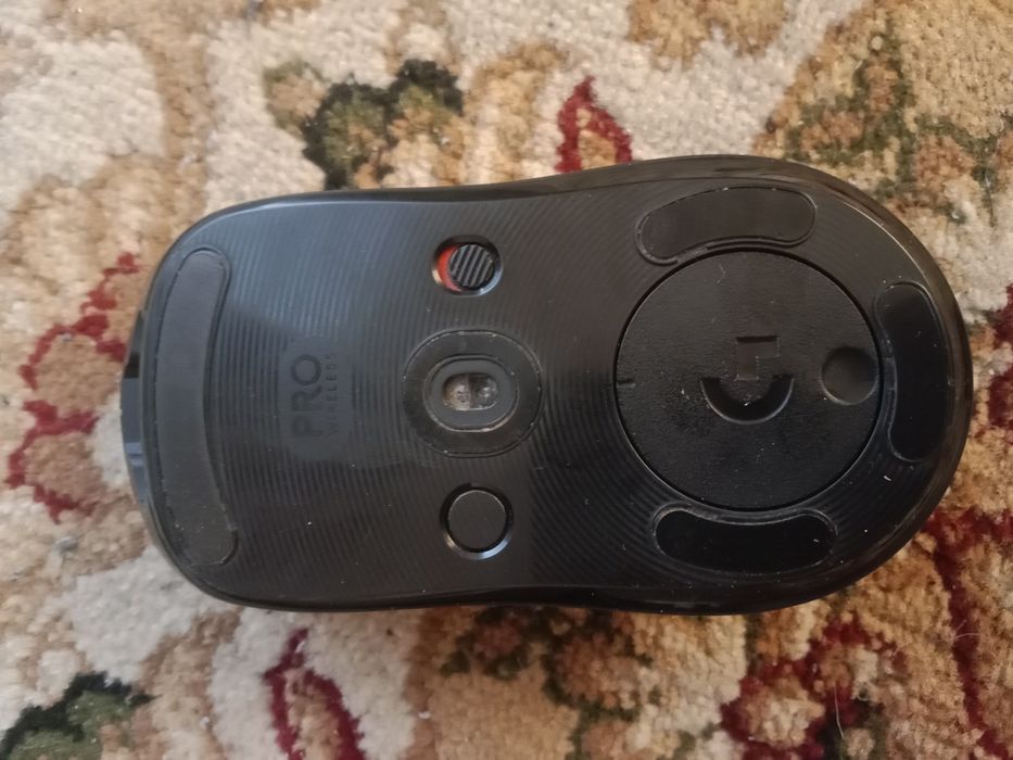 Продам игровую мышь Logitech G Pro Wirelles