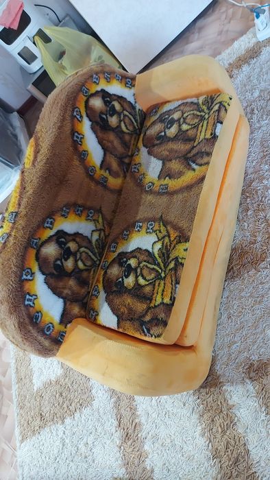 Продам диванчик детский