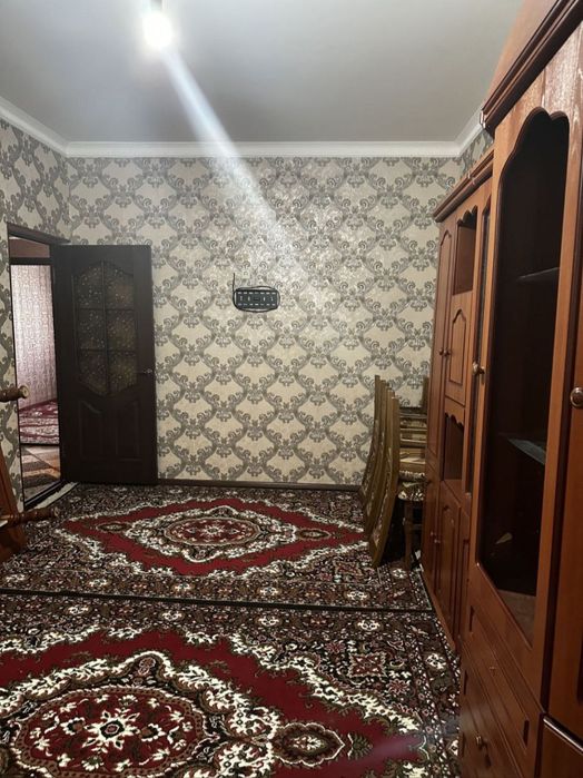 Ибн Сино 1 да арендага квартира берилади