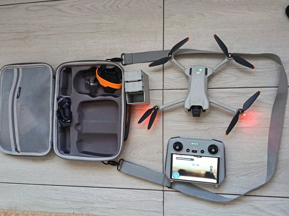 Vand drona DJI mini 3 fly more combo