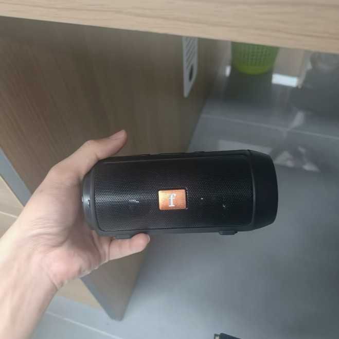 Boxa portabila bluetooth
