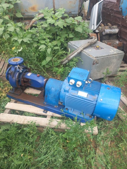 Продам электро насос на полив