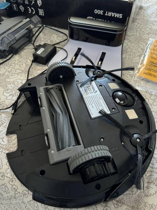 Продам срочно робот пылесос GUTREN SMART 300