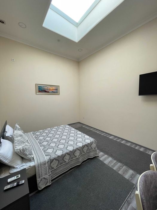 Янги Лидер мехмонхонаси Дустлик метро ёнида халол ва покиза инсонларга