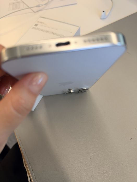 Продам iPhone 16 Pro Max 512 GB White Titanium