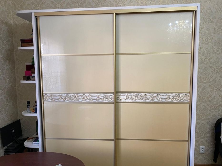 Продаётся шкаф в хорошем состоянии