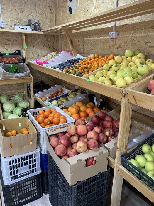 Продаеться овощной контейнер