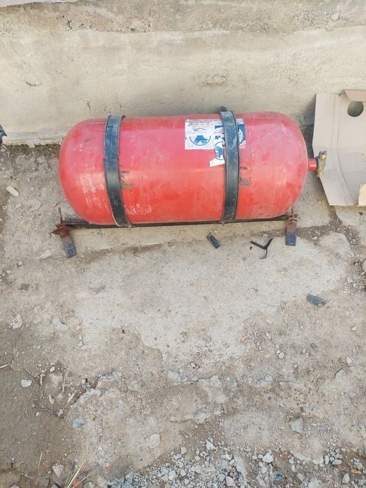 Продам газ балон метана