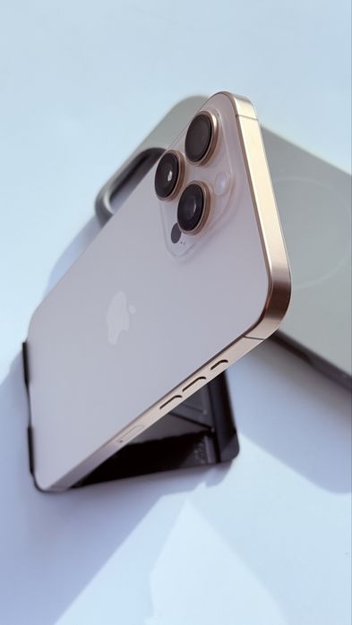 Iphone 16 pro max gold