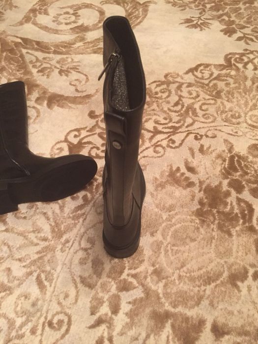 Продам осенние сапоги