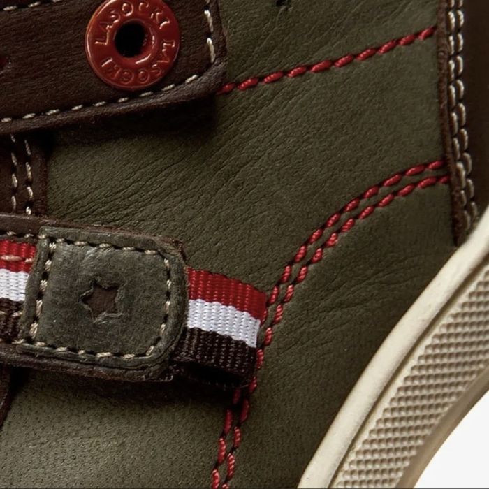 Детские кожаные сапоги для детей.