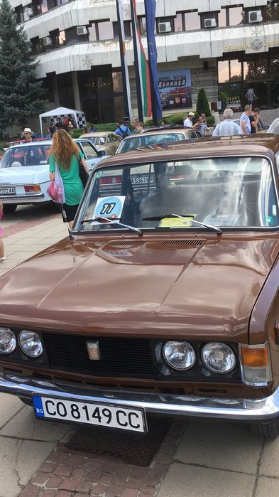 Ретро кола под наем фиат 125