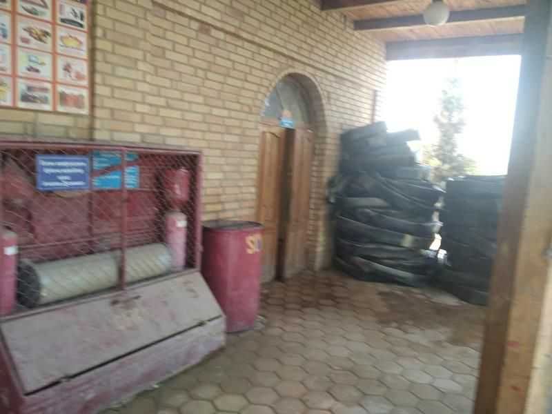 Уй сотилади нишон грес олдида 8 сутик