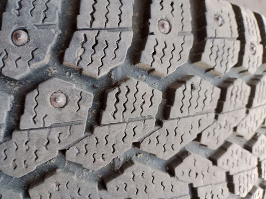 Продам резину зима