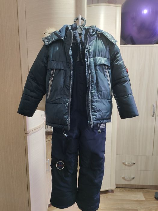 Подам куртку на мальчика