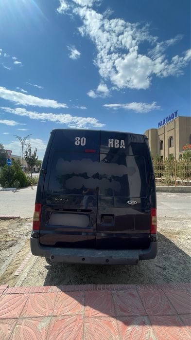 Ford transit sotiladi 2011 yil