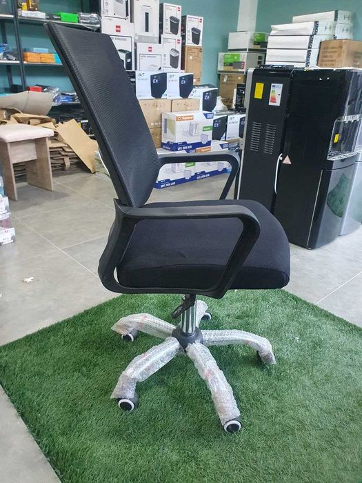 Оптом! Кресло для персонала MONOCHROME ECO. Доставка есть