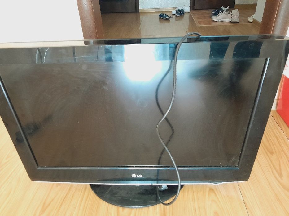 Телевизор  LG 20000тг
