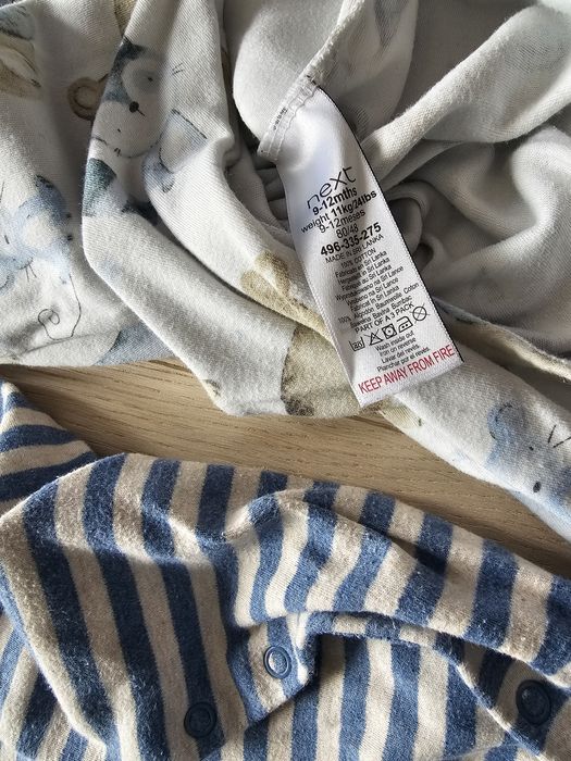 Лот 2 ромпъра / пижами NEXT 80см 9-12м