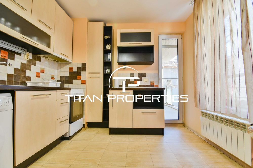 Дава се под наем Тристаен апартамент в София, Център - 91 кв.м за 765 € - Снимка #2