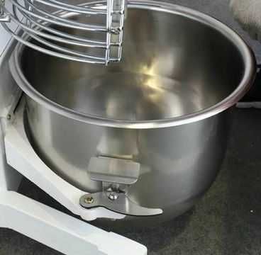 Миксер професионален,планетарен 4МОДЕЛА ново,Налични