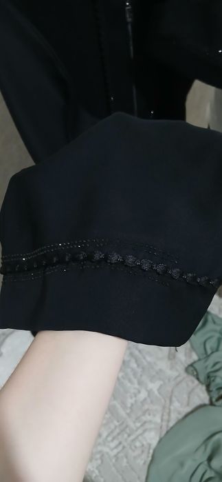 Ayollar  arab abayasi