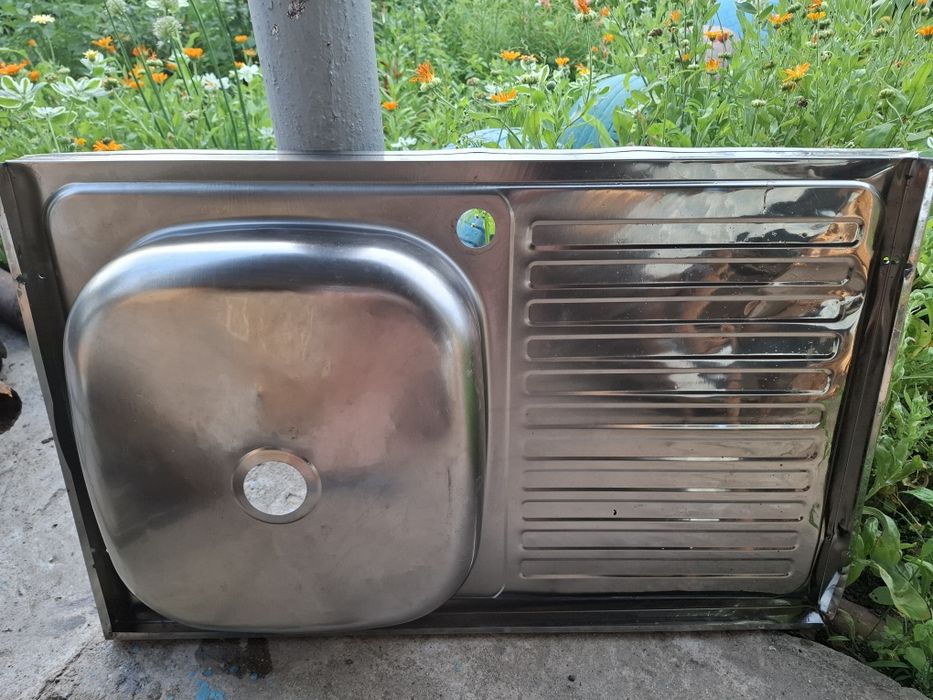 Продам мойку металлическую