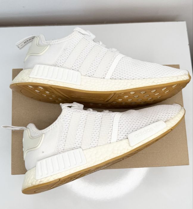 Adidas NMD_R1 ( 44) 28,5см. Маратонки