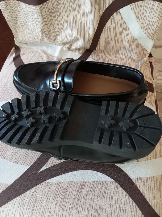 Дамски  обувки номер 40