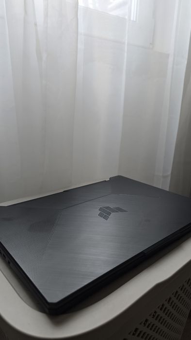 Vând laptop Asus Tuf Gaming F15