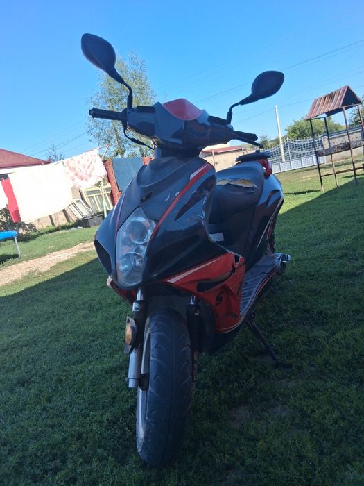 De vânzare scuter de 80cc