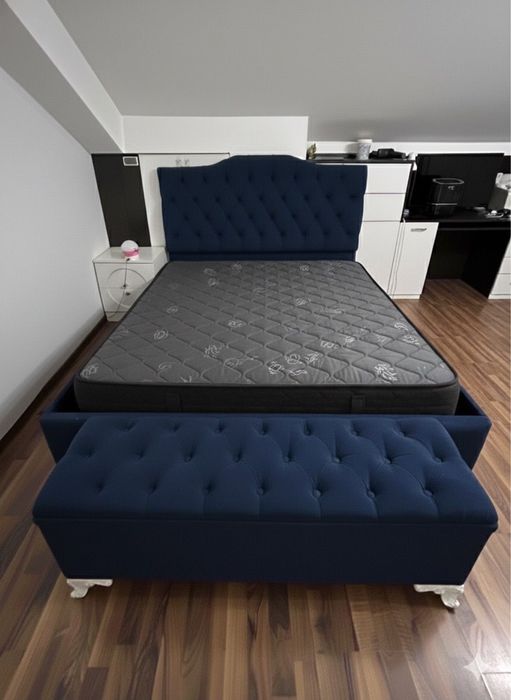 Кровать двуспальная 160*200+матрас+комод