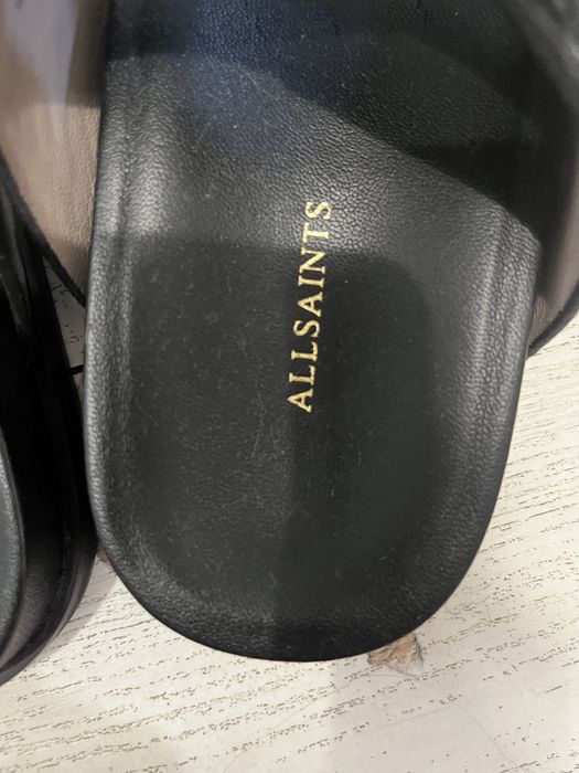 All saints чехли естествена кожа 100 лв!