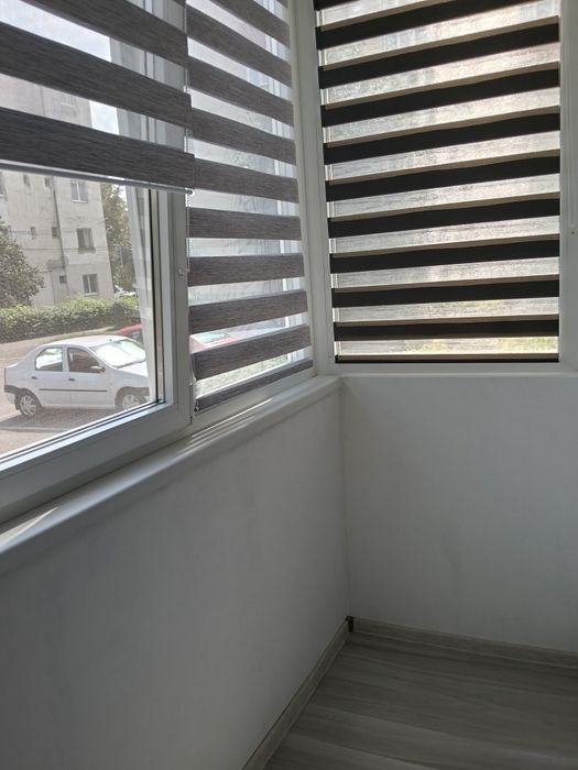 Vând apartament cu doua camere, renovat, mobilat,utilat nou, parcare
