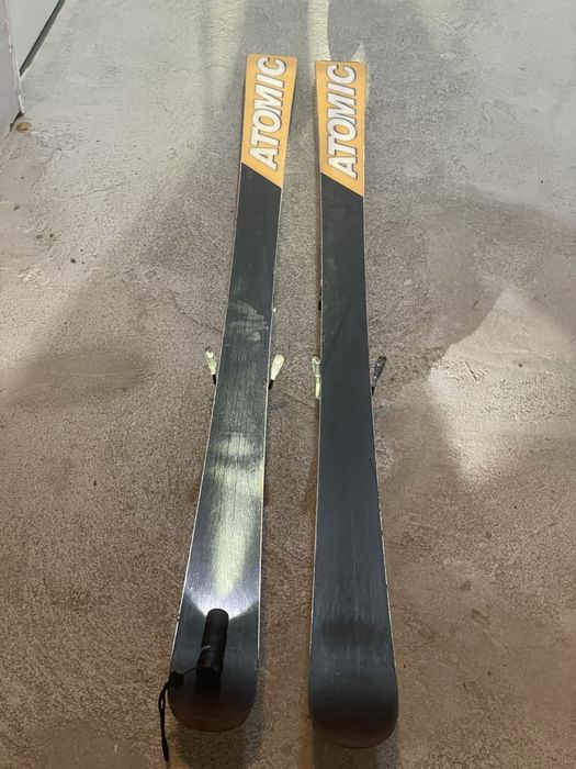 Schiuri Atomic R9 170cm