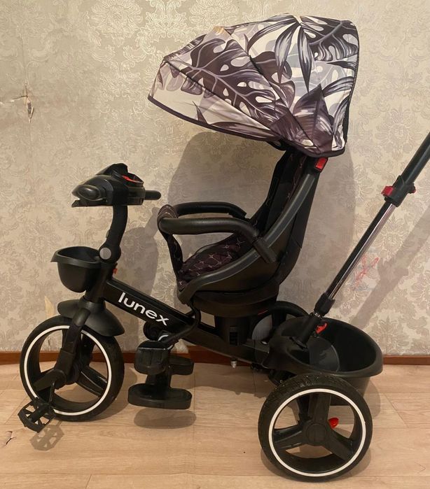 Продам Детский Трёх Колесный Велосипед Коляска.