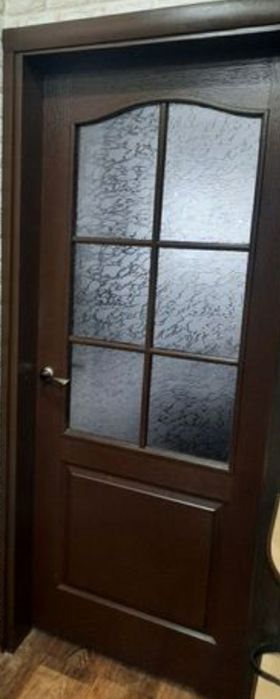 Продам дверь деревянную. Размер 70.