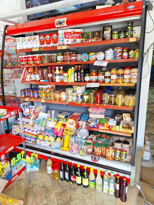 Витрини за хр.магазин