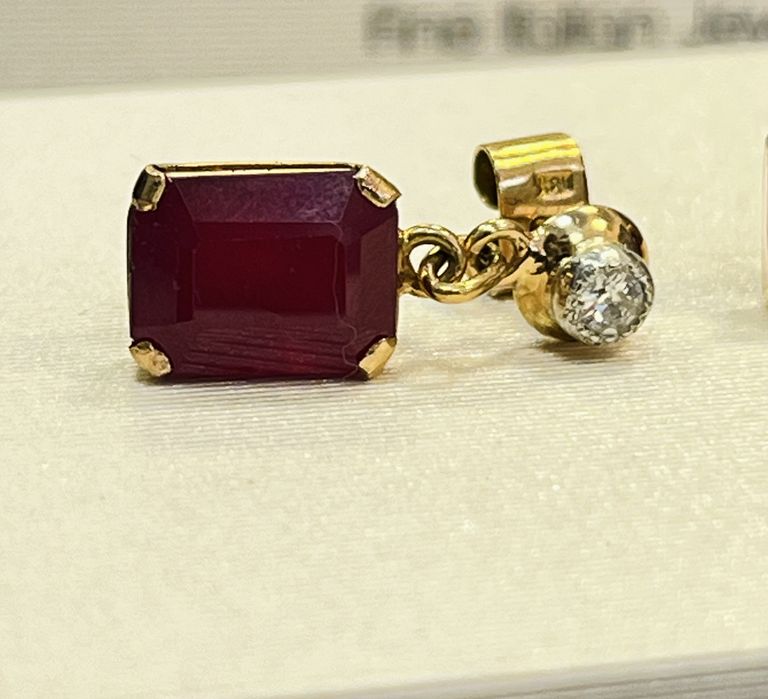 Златен дамски сет рубини и диаманти