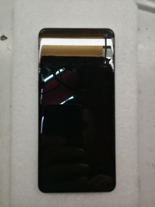 Продавам Samsung s10 без забележки.