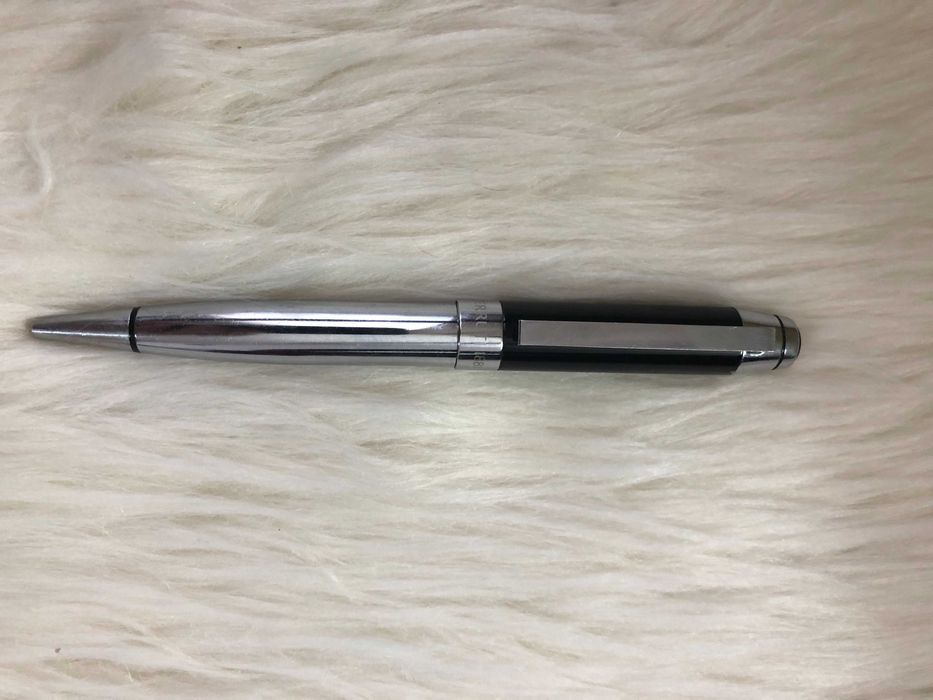 Doua Pixuri  Cerruti Originale  Impecabile