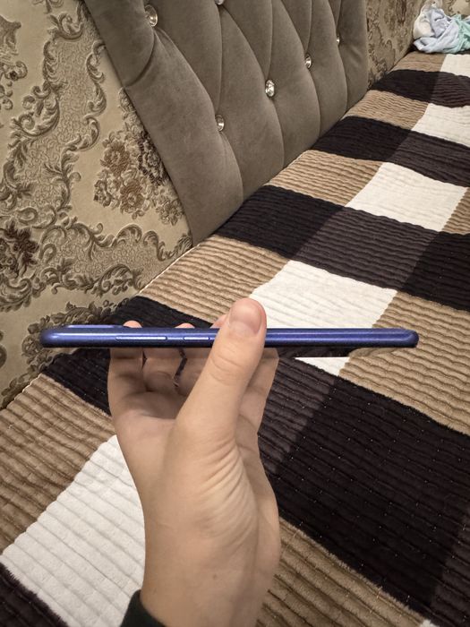 Продам самсунг гелокси А 3